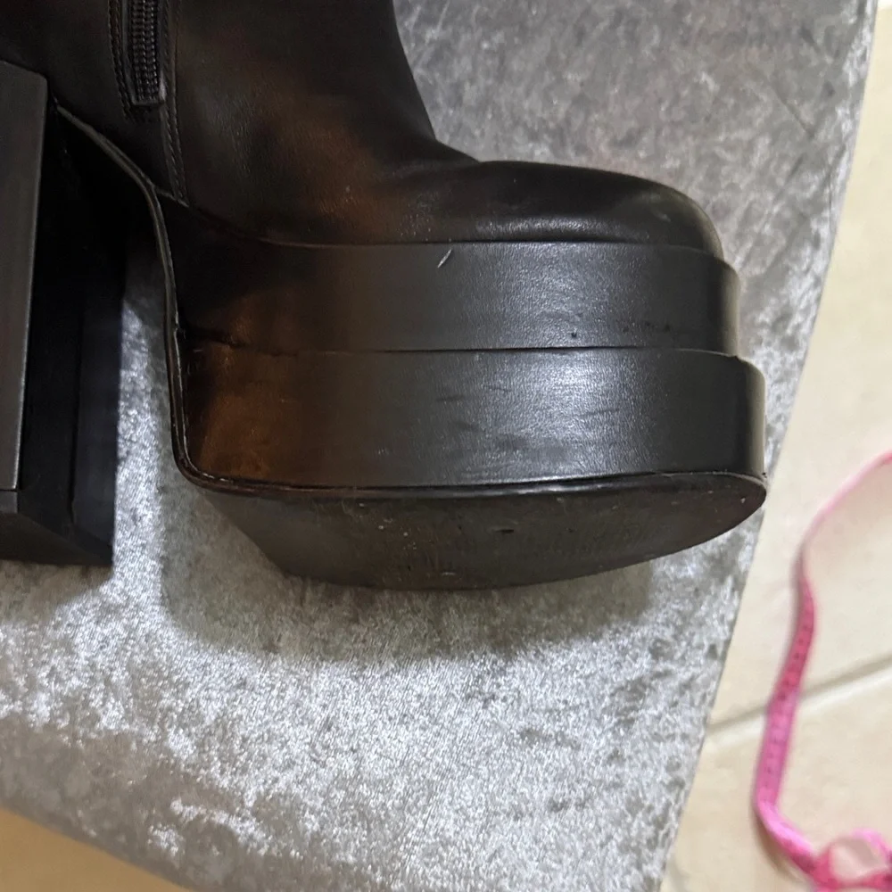 Steve Madden Black Platform Boots Size 7 - Picture 6 of 11